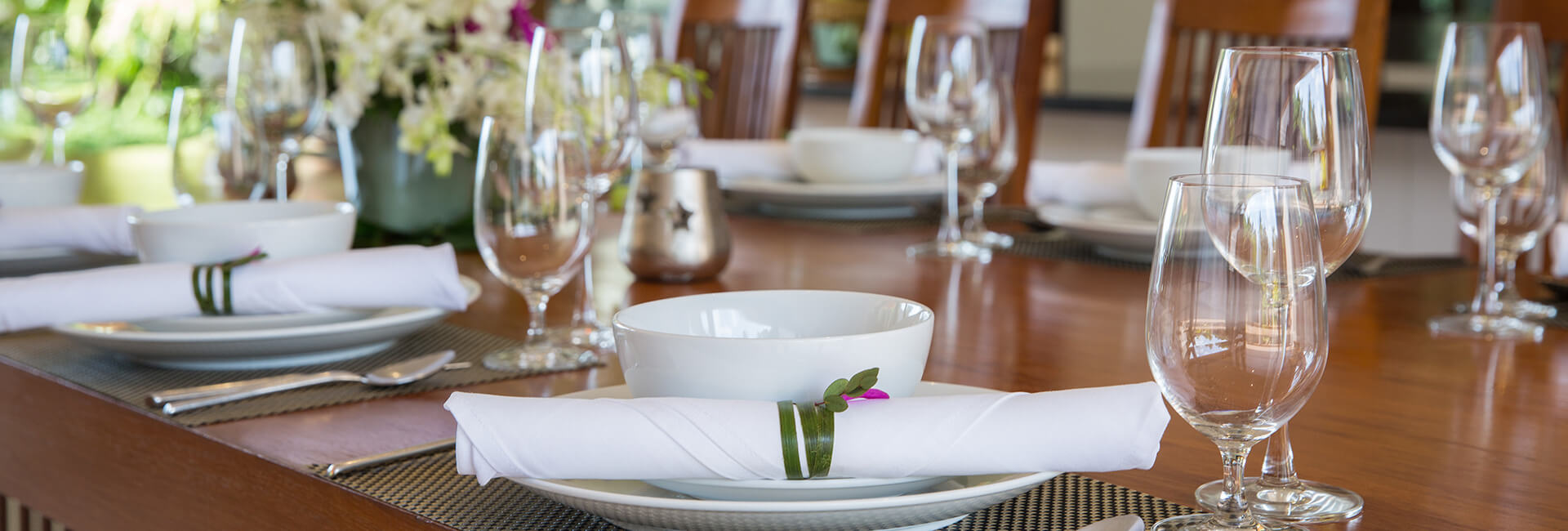 Baan Puri - Elegant table setting